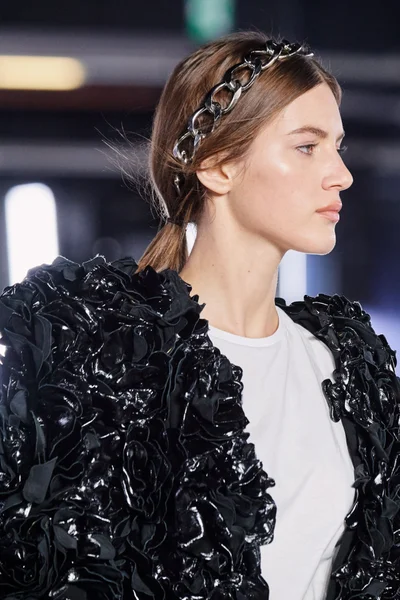 Look 212